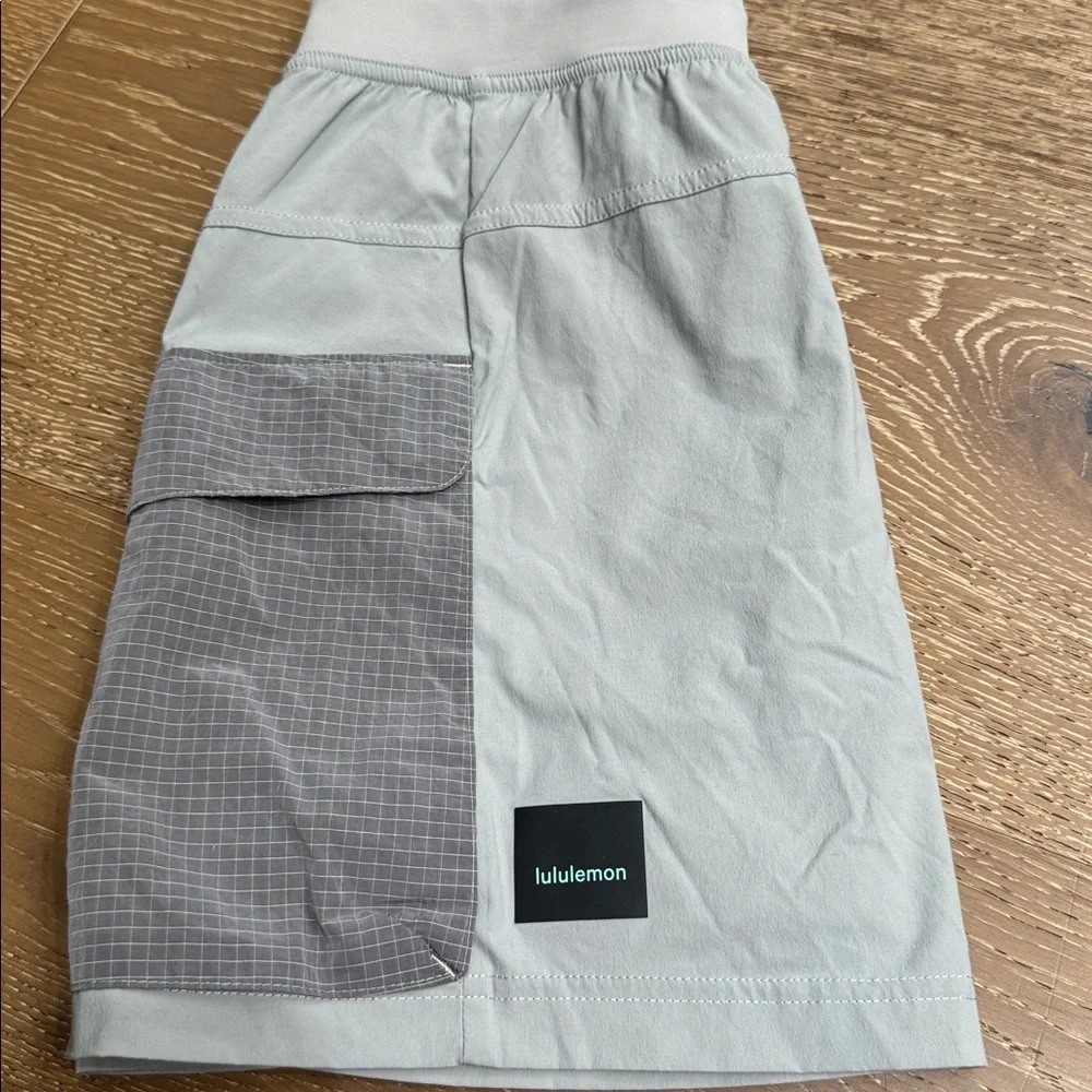 Lululemon Utility Skirt Size 6 Gray Cargo Pocket Athletic Skort Hiking Outdoor - Picture 8 of 8